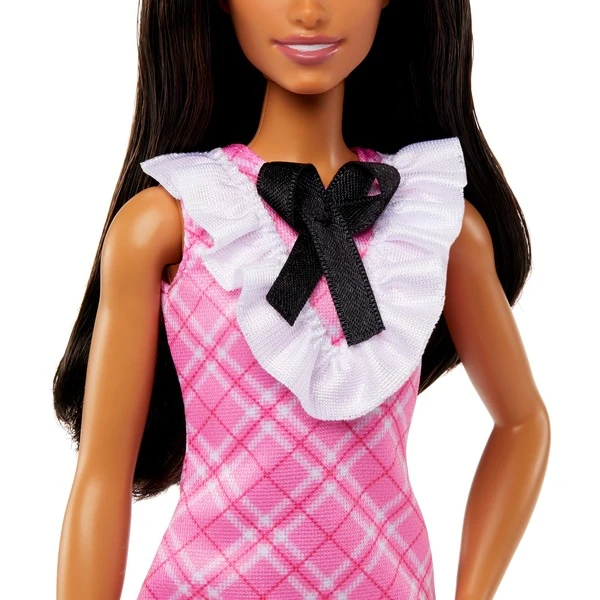 Mattel Barbie Fashionistas-Puppe Mit Schwarzem Haar Und Karokleid 7 Mattel Barbie Fashionistas-Puppe Mit Schwarzem Haar Und Karokleid – Bild 5