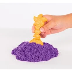 Spin Master Kinetic Sand - Sandbox Set Lila, Spielsand -Kinderspielwaren Geschäft Spin Master Kinetic Sand Sandbox Set lila Spielsand@@100007966 9